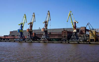 "Подарочек" налогоплательщикам: Вентспилсскому порту дадут госкредит на 15,3 млн евро