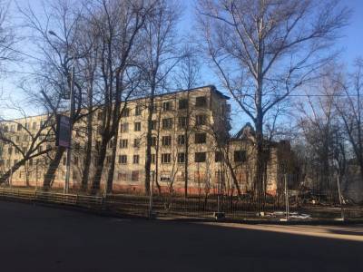 В Петербурге начался снос хрущевки в рамках программы реновации