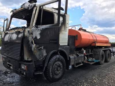 В Тереньгульском районе загорелся грузовой автомобиль с гудроном внутри