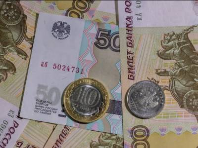 38% россиян откладывают деньги на вторую волну коронавируса