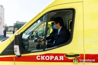 В Екатеринбурге добавили 16 дополнительных бригад "скорой помощи"