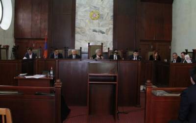 Шесть из девяти судей КС Армении отказались участвовать в выборах на должность членов ВСС