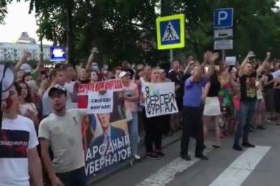 Жители Хабаровска раскритиковали Жириновского за слова о желании Фургала уйти