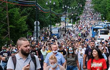 Жители Хабаровска вышли на новую акцию в поддержку губернатора