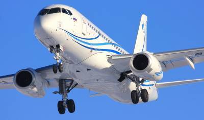 Эксперт оценил идею «удлинить» российский самолет Sukhoi SuperJet 100