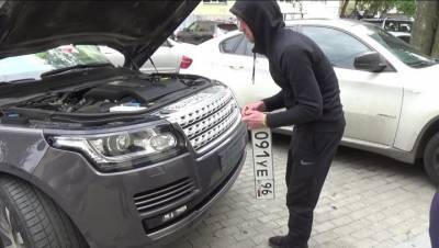 В Екатеринбурге водитель Range Rover, прикрываясь номерами от ВАЗ, нарушил ПДД 200 раз