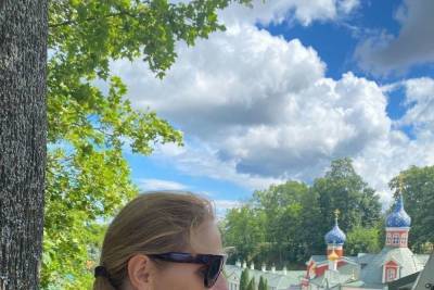 «Красота, да и только!»: Татьяна Навка в восторге от Псково-Печерского монастыря