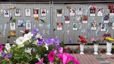 Стена памяти на Малой Садовой за время пандемии выросла в несколько раз