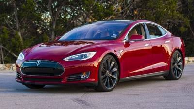Tesla планирует рестайлинг двух моделей