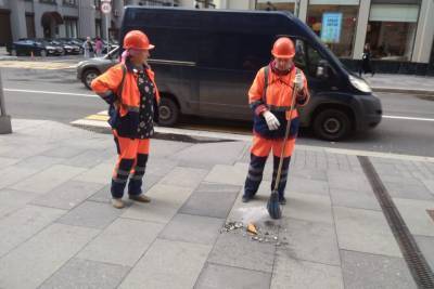 Очевидец рассказал об инциденте с оставленной сумкой в центре Москвы