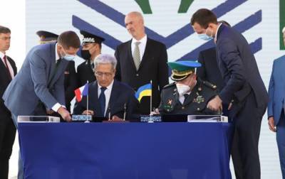 Украина и Франция подписали контракт по катерам