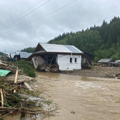 120 домов до сих пор остаются без электричества в подтопленном городе Нижние Серги