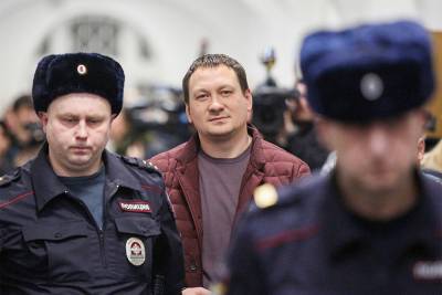 Мосгорсуд отменил продление ареста обвиняемым по делу Голунова