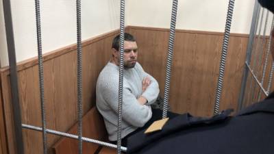 Мосгорсуд не продлил арест полицейским из дела Голунова