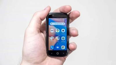 Jelly 2: самый маленький в мире смартфон c Android 10