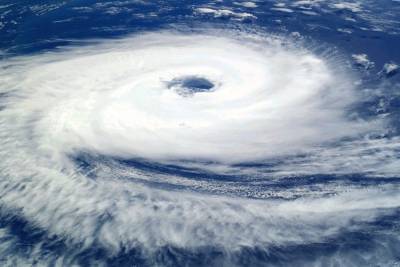Первый сезонный ураган сформировался в центре Тихого океана