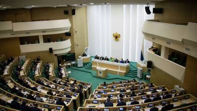 В Совфеде прокомментировали предложение выплатить по 15 тысяч рублей пенсионерам