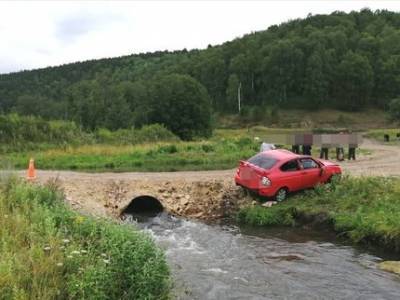 В Башкирии водитель утопил машину