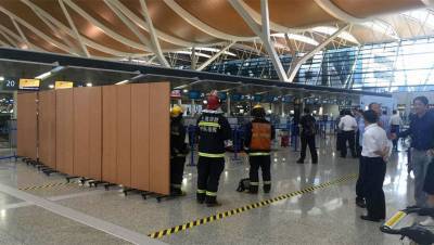 В аэропорту Шанхая из-за возгорания самолета отменили более 340 рейсов
