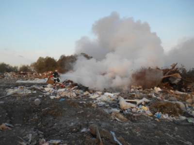 В Белогородке под Киевом горела мусорная свалка: местные жители жалуются на проблемы с дыханием