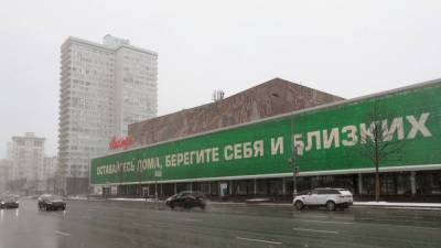 Российские кинотеатры откроются после ограничений со "светлых фильмов"