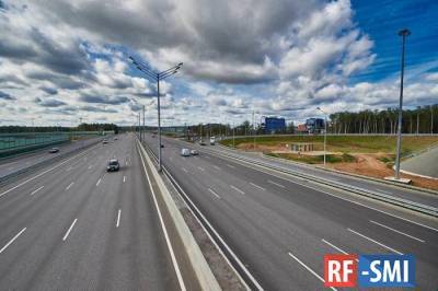 Скоростной режим на трассе, соединяющей Москву и Петербург, повысят до 130 км/ч