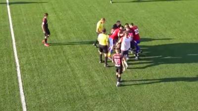 Футболисты клубов «Енисей» и «СКА-Хабаровск» подрались во время матча