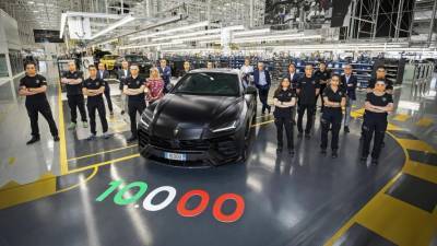 Lamborghini выпустил 10 000-й кроссовер Urus