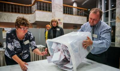 Власть денег и платной агитации: латвийская "демократия" в действии