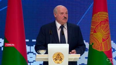 Лукашенко призвал «помочь» Украине с продовольствием за деньги