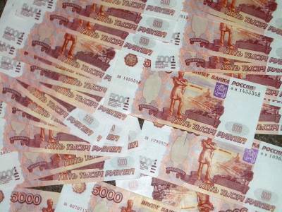 В РФ выплаты детям по 10 тысяч рублей предложили сделать ежемесячными