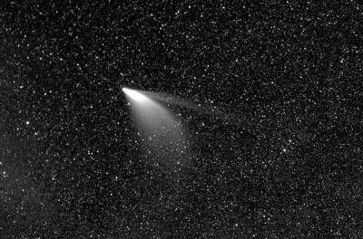 Такой шанс выпадает раз в 5 тысяч лет: россияне увидят уникальную комету