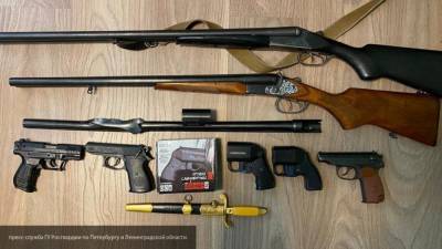 ФСБ задержала двух жителей Приморья за нелегальный сбыт оружия