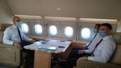 Шмыгаль осуществляет первый официальный зарубежный визит: прилетел в Брюссель с правительственной делегацией