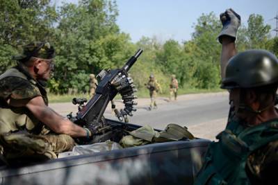 Украина сообщила о ранении четырех военных в Донбассе