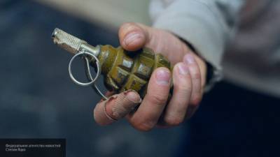 Злоумышленник с гранатой угрожает устроить взрыв в Полтаве