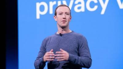 Захаров: Facebook начала борьбу с расовой дискриминацией из страха потерять деньги