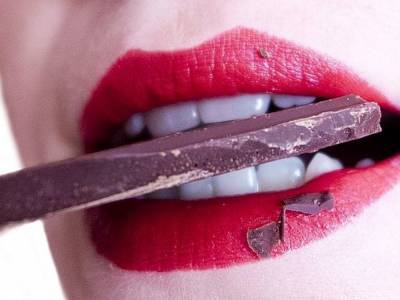 Итальянские ученые нашли связь между шоколадом и работой мозга