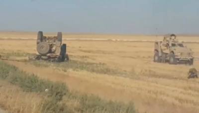 Американские военные в Сирии попали в аварию на бронеавтомобиле (ВИДЕО)
