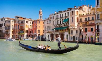 В Венеции снизили максимальную вместимость гондол, потому что пассажиры поправились