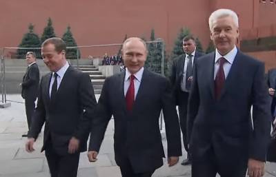 Акунин рассказал, сколько осталось править Путину: "Пока Россия не откажется..."