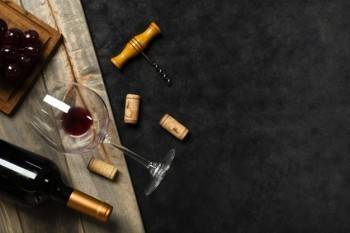 Претензии Роскачества к винным напиткам оценил эксперт