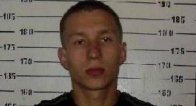 В МВД назвали имя и показали фото преступника, захватившего заложника в Полтаве