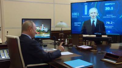 «Решили добавить сотенку?»: Путин пошутил над главой «Газпром нефти», который ошибся на 100 млрд рублей
