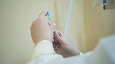 МИД РФ назвал обвинения в краже разработок вакцины от COVID «русофобской атакой»