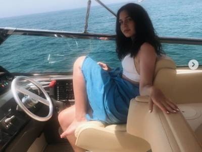 16-летняя внучка Иосифа Кобзона позировала в бикини на яхте