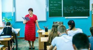 Власти Калмыкии анонсировали открытие с 1 сентября учебных заведений