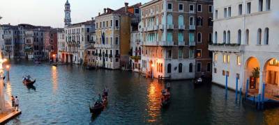 В Венеции из-за толстых туристов уменьшили максимальную вместимость гондол