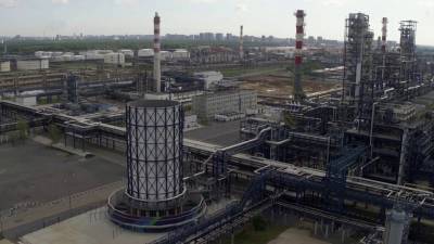 Владимир Путин открыл современный комплекс «Евро+» на Московском нефтеперерабатывающем заводе