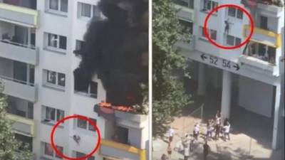 Дети выпрыгнули из окна, чтобы спастись от пожара в квартире — видео